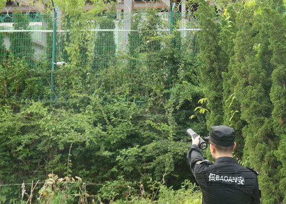 Inibidores de lanterna antidrone de até 300 metros com iluminação forte de 1000 LM